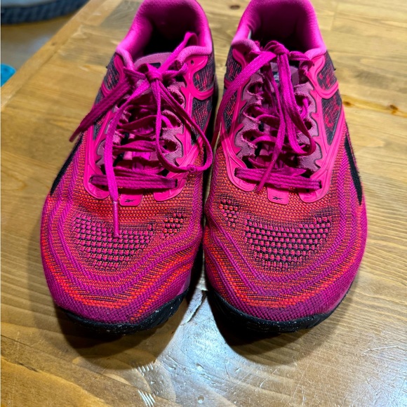 Lightly used, didn’t like the fit so I changed the brand of shoe I’m using. - Picture 2 of 3